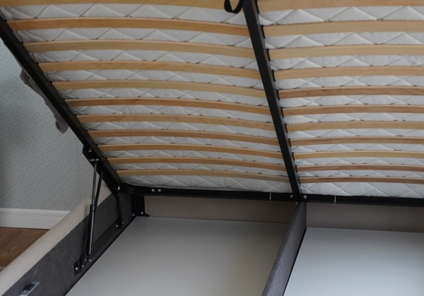 Кровать Венеция (М) 1,6 Бежевый Софт